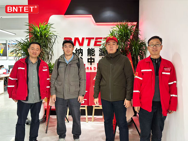 Kazakhstani pyrolysis furnace burner01.jpg